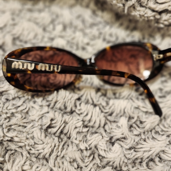 Sale🥰 Miu Miu Flaws Smu21g Tortoise Sunglasses - Picture 2 of 8